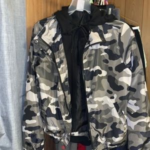 Camo windbreaker 💨